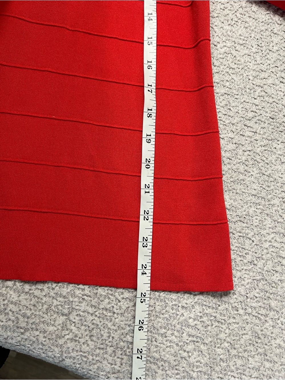 Cable & Gauge Red Lace-Up Front Ribbed Long Sleeve Top Size Large - Picture 11 of 15